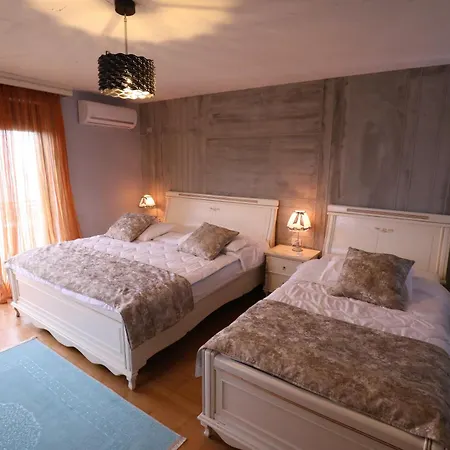 1 Maji Hotel 4*