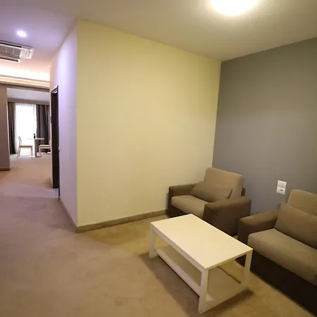 1 Maji بورغراديك