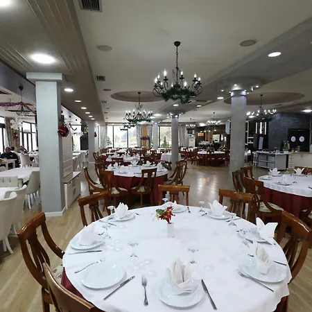 Hotel 1 Maji Pogradec