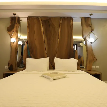 1 Maji Hotel 4*