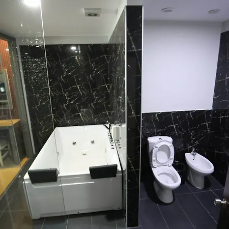 1 Maji 4* بورغراديك