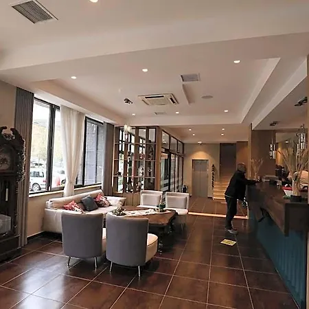 1 Maji 4* Pogradec